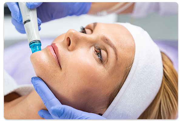 HydraLift - aplicare hidrodermabraziune